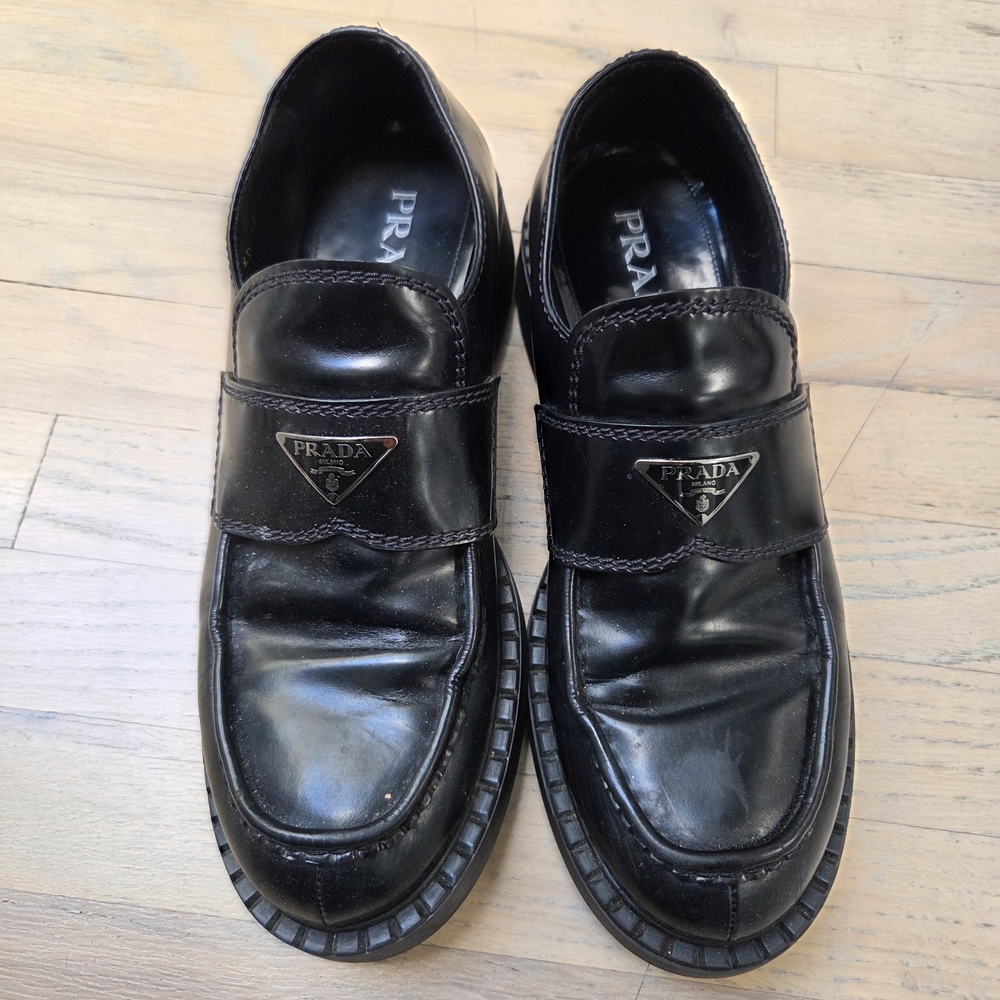 Prada Men's Black Loafers Size 8.5 Mens